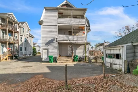 526 Springfield St, Chicopee, MA 01013 photo 5