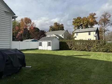 4 Benjamin Rd, Worcester, MA 01602 photo 9