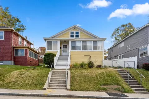 14 Indian Lake Pkwy, Worcester, MA 01605