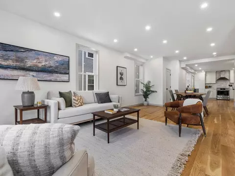 22 Houghton St, Somerville, MA 02143