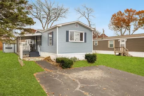 259 Lothrop St, Taunton, MA 02780