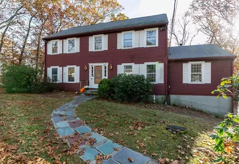 56 Checkerberry Ln, Framingham, MA 01702