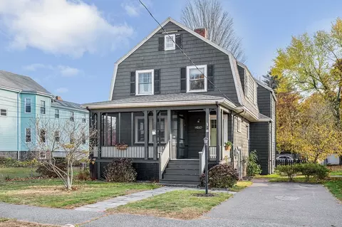 30 Gould St, Wakefield, MA 01880