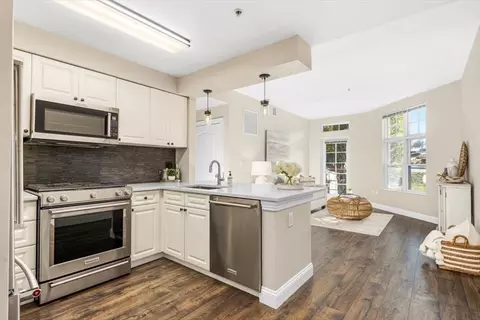 501 Commerce #4107, Braintree, MA 02184