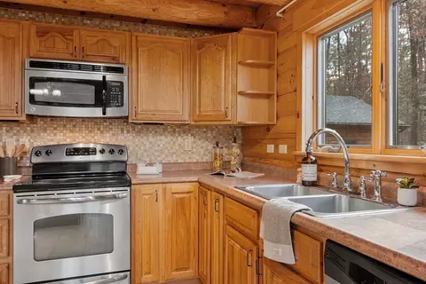 154 Pheasant Ln, Athol, MA 01331 photo 10