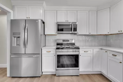 Kitchen - 127 Abbott St, Springfield, MA 01118 photo 4 of 6