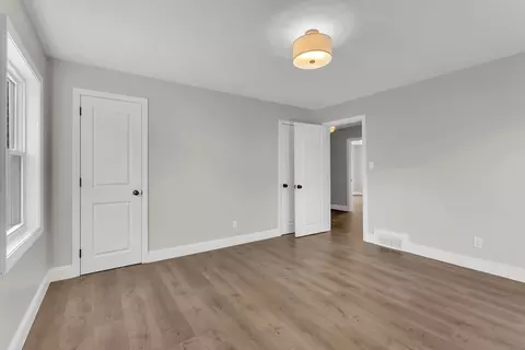 Bedroom - 127 Abbott St, Springfield, MA 01118 photo 4 of 5