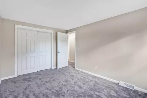 95 Bairdcrest Rd, Springfield, MA 01118 photo 18