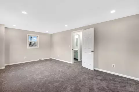 95 Bairdcrest Rd, Springfield, MA 01118 photo 13