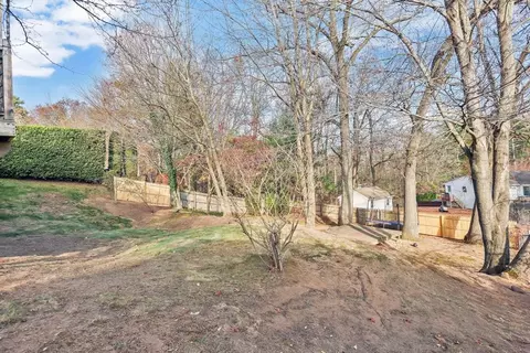 95 Bairdcrest Rd, Springfield, MA 01118 photo 23