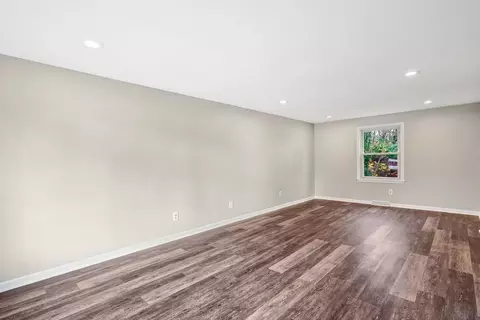 95 Bairdcrest Rd, Springfield, MA 01118 photo 10