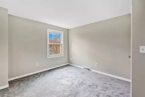 95 Bairdcrest Rd, Springfield, MA 01118 photo 21