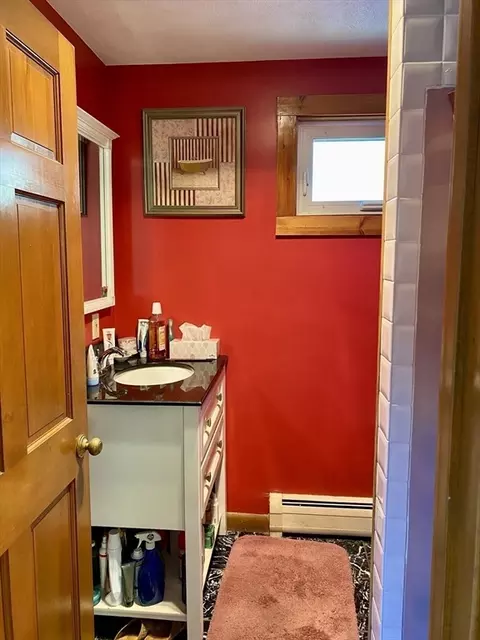 16 Endicott St, Danvers, MA 01923 photo 10