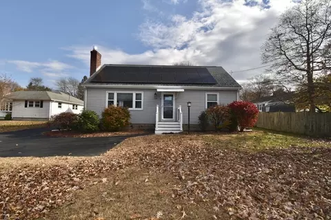 348 Westwood Ave, East Longmeadow, MA 01028