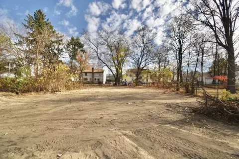 47-49 Stebbins St, Springfield, MA 01109 photo 12