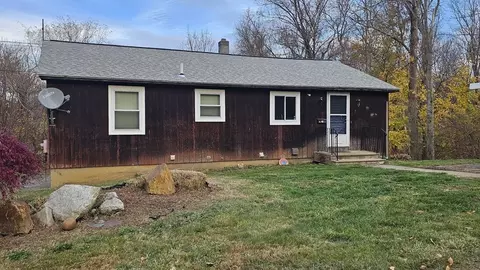 7 Summit Ter, North Brookfield, MA 01535