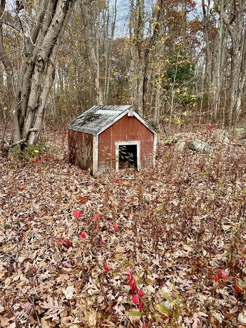 2375 Williams St, Dighton, MA 02715 photo 12
