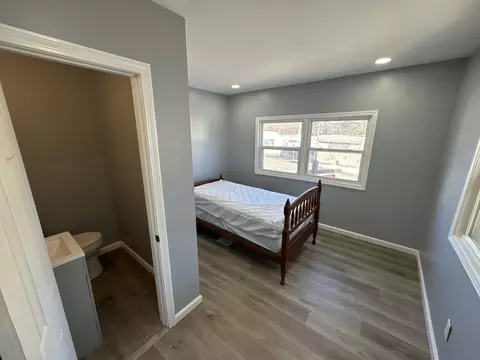 52 Lark Dr, Chicopee, MA 01020 photo 6
