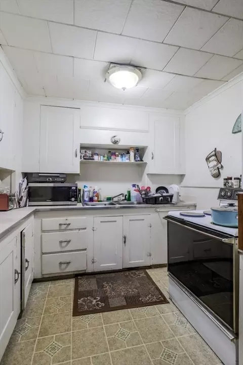 Kitchen - 116-118 North St, Ware, MA 01082 photo 3 of 8