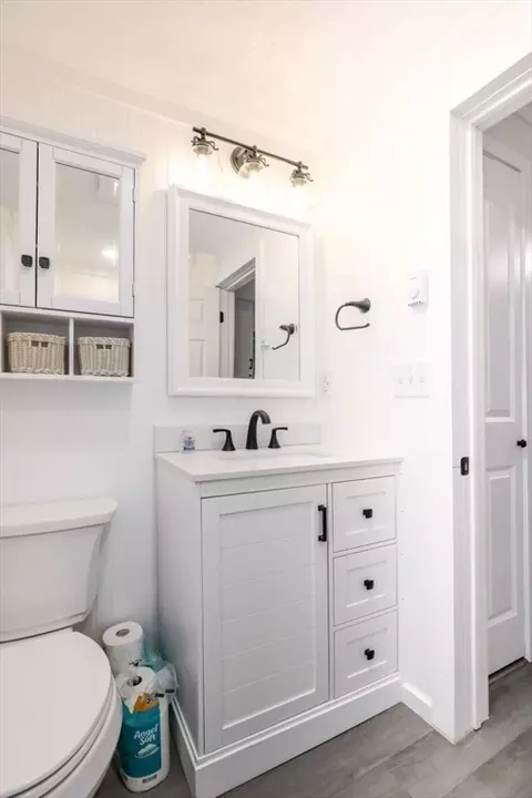 Bath - 116-118 North St, Ware, MA 01082 photo 1 of 4