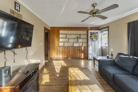 51 Warr Ave, Wareham, MA 02571 photo 3