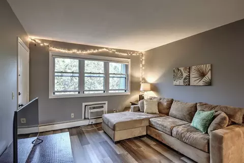 549 Russell Rd #3C, Westfield, MA 01085
