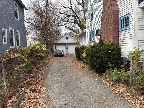 Exterior - 40 Norfolk St, Springfield, MA 01109 photo 3 of 5