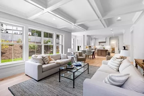 101 Lexington Ave, Needham, MA 02494 photo 2