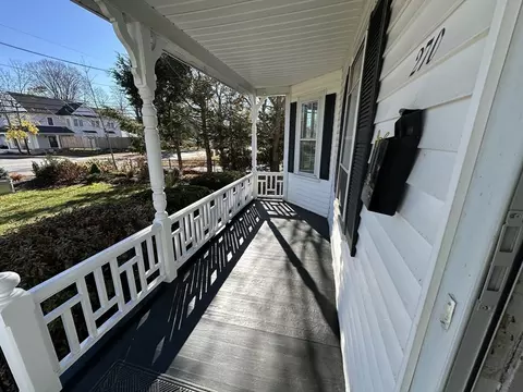 Exterior - 270 Central St, Acton, MA 01720 photo 2 of 4