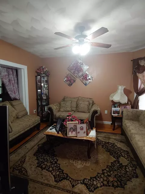 461-463 Eastern Ave, Lynn, MA 01902 photo 8