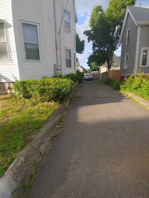 461-463 Eastern Ave, Lynn, MA 01902 photo 5
