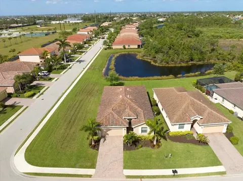 2492 Sawgrass Lake Ct, Cape Coral, FL 33909