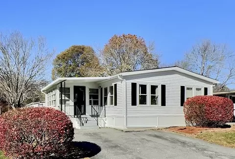 31 Thayer Dr, Taunton, MA 02780