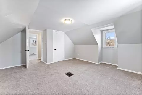 197 Pheland St, Springfield, MA 01109 photo 25