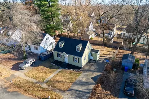 197 Pheland St, Springfield, MA 01109 photo 2