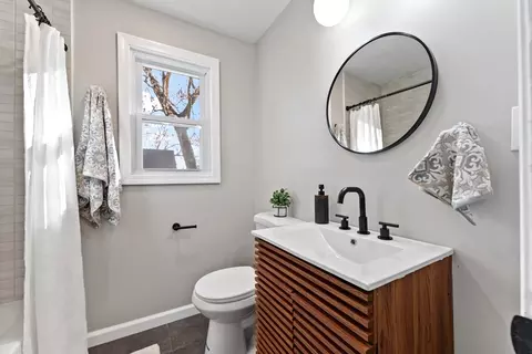 197 Pheland St, Springfield, MA 01109 photo 14