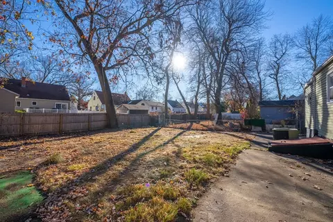 197 Pheland St, Springfield, MA 01109 photo 39