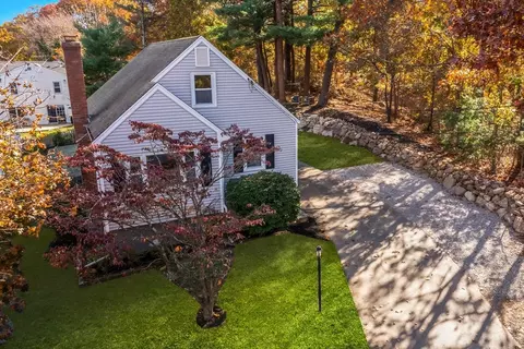 18 Alpena Ave, Westwood, MA 02090