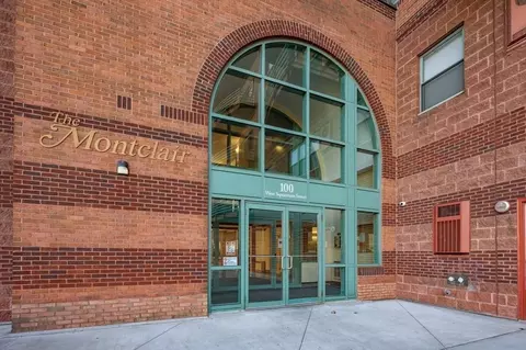 100 W Squantum St #109, Quincy, MA 02171
