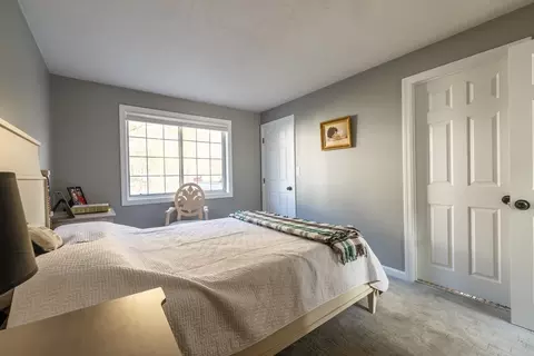 33 Fourth St, Worcester, MA 01602 photo 9