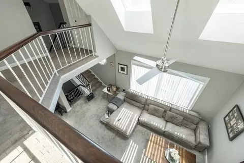 33 Fourth St, Worcester, MA 01602 photo 17