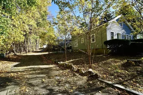 Exterior - 2 Thaxter Rd, Newton, MA 02460 photo 7 of 8