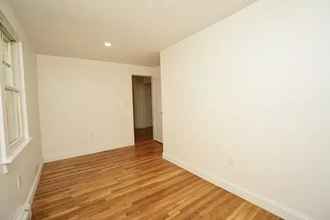 Bedroom - 2 Thaxter Rd, Newton, MA 02460 photo 2 of 10