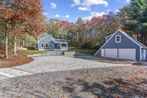 21 Pettibush Ln, Duxbury, MA 02332