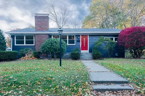 11 Winifred Ave, Worcester, MA 01602