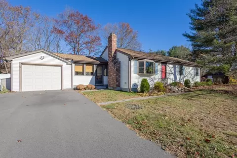 7 Rakeville Cir, Bellingham, MA 02019