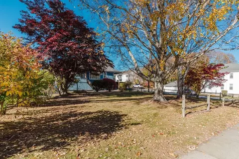 Exterior - 395 Goodwin St, Fall River, MA 02724 photo 7 of 10