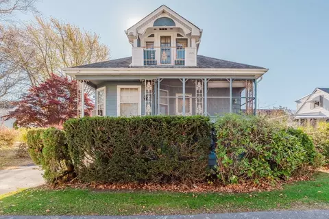 395 Goodwin St, Fall River, MA 02724