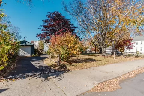 Exterior - 395 Goodwin St, Fall River, MA 02724 photo 5 of 10