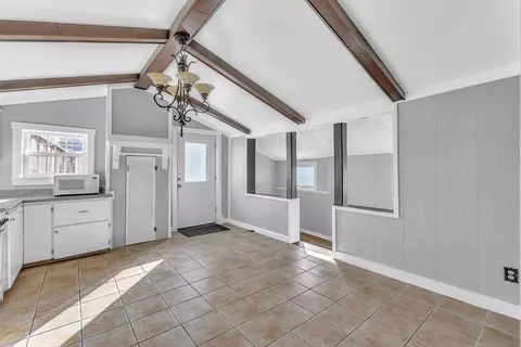 56 Butler St, Fall River, MA 02724 photo 5